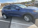 Used 2018 Nissan Rogue Sport SV image 3