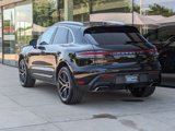 Certified 2024 Porsche Macan image 3