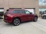 Used 2022 Jeep Grand Cherokee Overland w/ Adv Protech Group III image 4