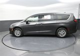 Used 2023 Chrysler Voyager LX image 4