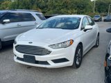 Used 2017 Ford Fusion SE w/ Fusion SE Technology Package image 3