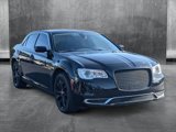 Used 2018 Chrysler 300 Touring image 3