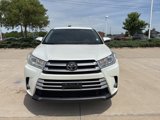 Certified 2017 Toyota Highlander Plus image 2