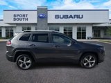 Used 2019 Jeep Cherokee Limited image 2