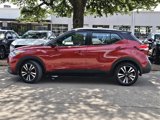 Used 2019 Nissan Kicks SV image 2