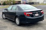 Used 2012 Toyota Camry L image 4