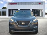 Used 2022 Nissan Rogue SV image 2