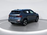 Certified 2024 Volkswagen Taos SE image 3