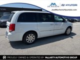 Used 2016 Chrysler Town & Country Touring w/ Driver Convenience Group image 5