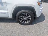 Used 2019 Jeep Grand Cherokee Limited image 2