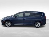 Used 2017 Chrysler Pacifica Touring-L Plus w/ Tire & Wheel Group image 3