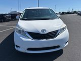 Used 2014 Toyota Sienna LE image 2