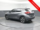 Used 2019 Nissan Kicks SV image 3