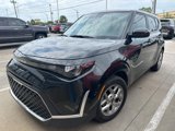 Used 2023 Kia Soul LX w/ LX Technology Package image 2