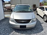 Used 2002 Chrysler Town & Country LX image 2