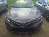 Used 2018 Toyota Camry SE image 2