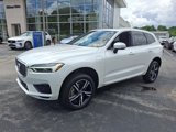 Used 2018 Volvo XC60 T8 R-Design w/ Convenience Package image 3