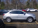 Used 2018 Chevrolet Equinox LT image 2