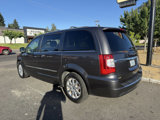 Used 2016 Chrysler Town & Country Touring image 3