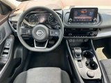 Used 2021 Nissan Rogue SV image 2