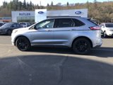 Used 2023 Ford Edge SE w/ Black Appearance Package image 2