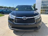 Used 2015 Toyota Highlander XLE image 2