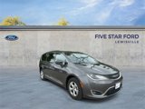 Used 2017 Chrysler Pacifica Touring-L Plus image 2