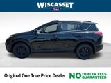 Used 2018 Toyota RAV4 LE image 2