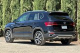 Certified 2024 Volkswagen Taos SE image 6