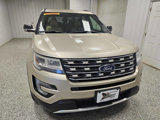 Used 2017 Ford Explorer XLT w/ Equipment Group 202A image 3