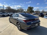 Used 2023 Hyundai Elantra SEL w/ Convenience Package image 3