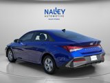 Used 2025 Hyundai Elantra SE image 3