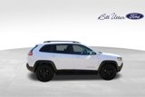 Used 2019 Jeep Cherokee Trailhawk w/ Cold Weather Group image 5