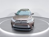 Used 2018 Toyota Highlander XLE image 3