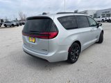 New 2024 Chrysler Pacifica Limited w/ S Appearance Package image 3