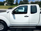 Used 2017 Nissan Frontier SV image 3