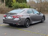 Used 2022 Toyota Camry SE image 5