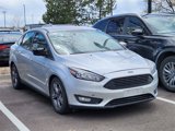 Used 2018 Ford Focus SE w/ SE Appearance Package image 3
