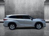 Used 2020 Toyota Highlander LE image 4