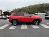 Used 2019 Jeep Cherokee Trailhawk image 4