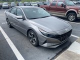 Used 2023 Hyundai Elantra SEL w/ Convenience Package image 2