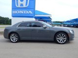 Used 2019 Chrysler 300 Touring w/ Chrome Appearance Package image 2