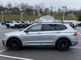 Used 2021 Volkswagen Tiguan SE R-Line image 2