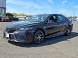 Certified 2022 Toyota Camry SE image 3