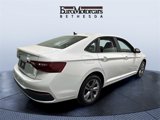 Used 2024 Volkswagen Jetta SE w/ Panoramic Sunroof Package image 5