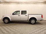 Used 2017 Nissan Frontier SV image 2