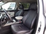 Used 2024 Kia Carnival LX image 2