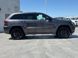 Used 2021 Jeep Grand Cherokee Laredo X image 3