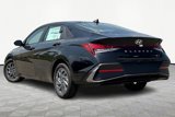 Used 2024 Hyundai Elantra SEL image 3