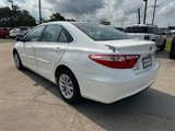 Used 2015 Toyota Camry LE image 4